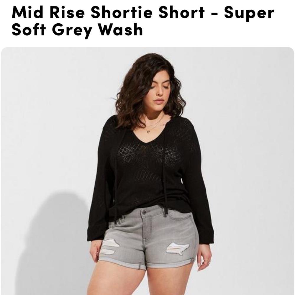 TORRID Mid Rise Jean shorts- Super Soft Grey Wash size 18